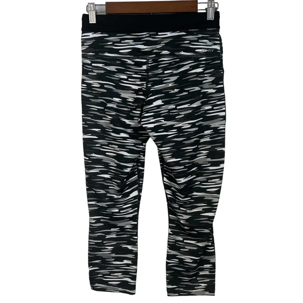 Nike Dri-FIT Running Camo Crop Leggings Black Gray White Women's Small